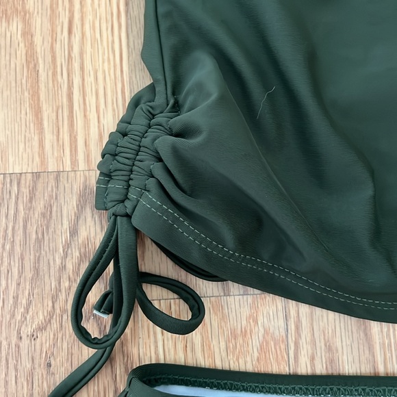 Olive green tankini set ruched sides light compression fully lined w/ soft cups - Picture 3 of 9